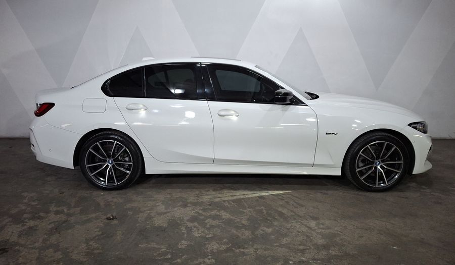 Bmw Serie 3 2.0 330E PHEV AUTO Sedan 2024