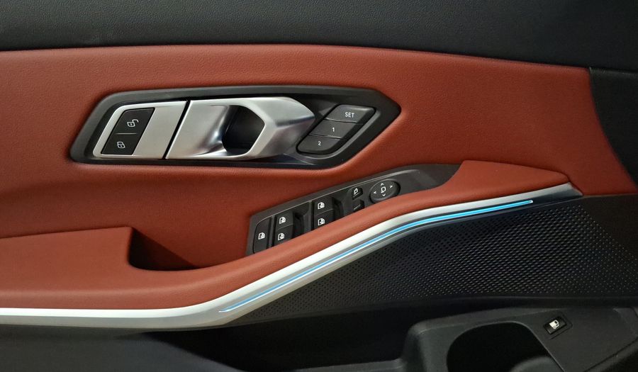 Bmw Serie 3 2.0 330E PHEV AUTO Sedan 2024