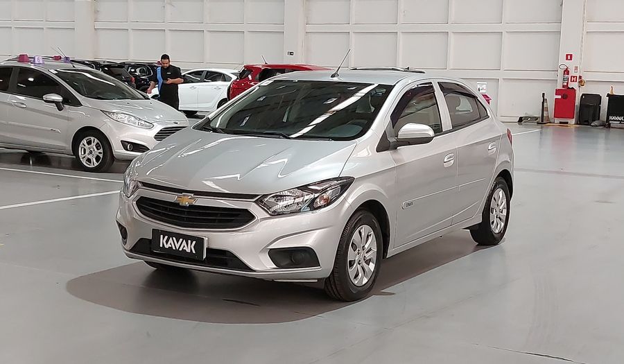 Chevrolet Onix MPFI LT Hatchback 2017