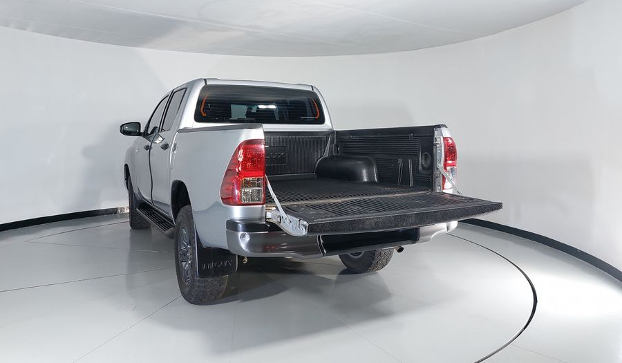 Toyota Hilux 2.7 SR DOBLE CABINA Pickup 2023
