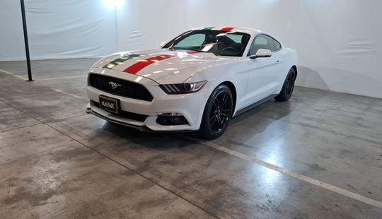 Ford • Mustang