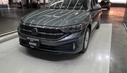 Volkswagen • Jetta