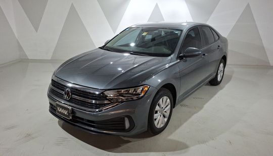 2024 • 11,003 km • Automático