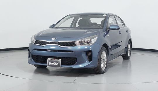 2019 • 46,779 km • Automático