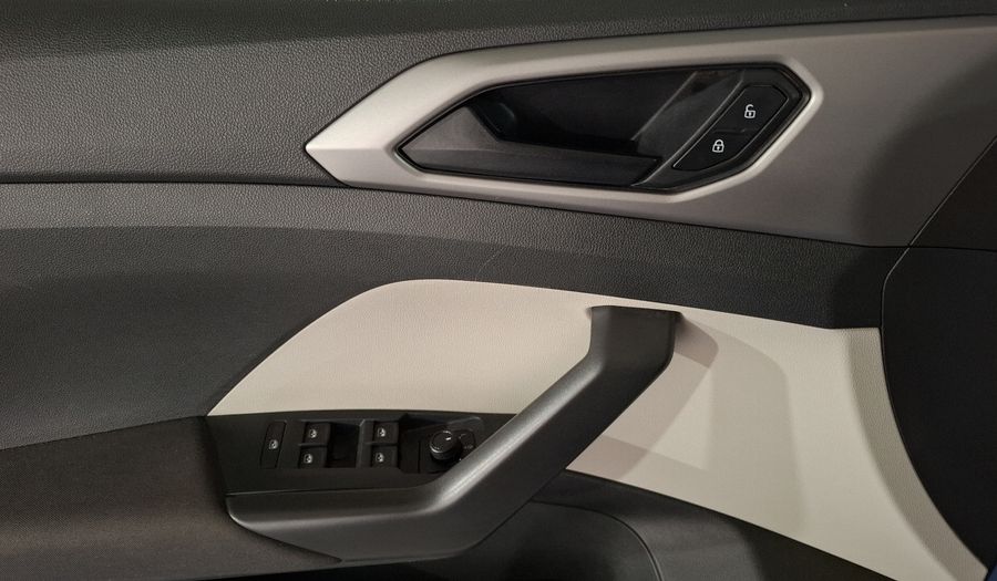 Volkswagen T-cross 1.0 TSI TRENDLINE AUTO Suv 2022