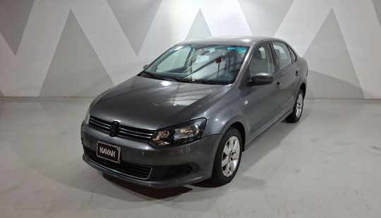 Volkswagen • Vento