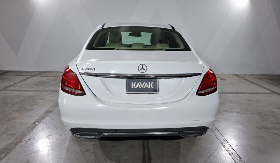 Mercedes Benz Clase C 2.0 200 CGI SPORT AT Sedan 2016