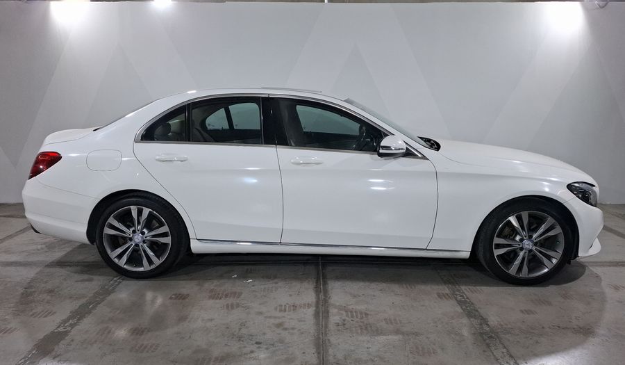 Mercedes Benz Clase C 2.0 200 CGI SPORT AT Sedan 2016