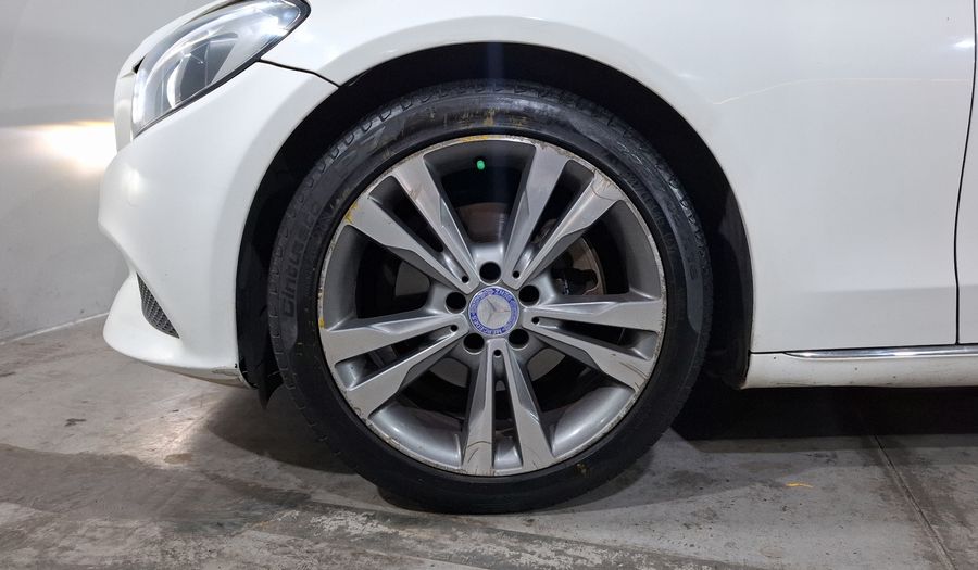 Mercedes Benz Clase C 2.0 200 CGI SPORT AT Sedan 2016