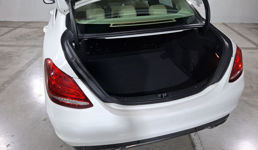 Mercedes Benz Clase C 2.0 200 CGI SPORT AT Sedan 2016