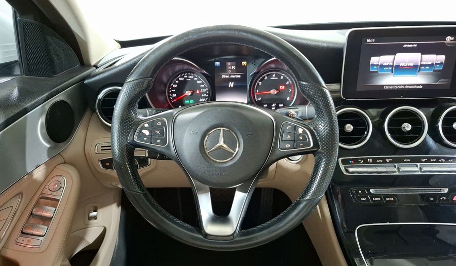 Mercedes Benz Clase C 2.0 200 CGI SPORT AT Sedan 2016