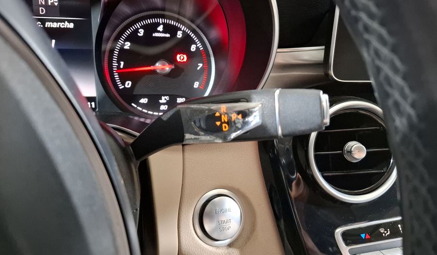 Mercedes Benz Clase C 2.0 200 CGI SPORT AT Sedan 2016