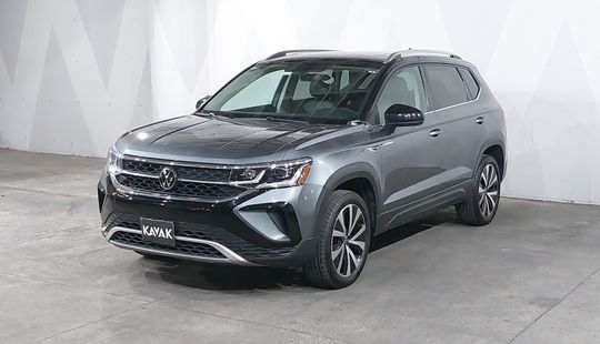 Volkswagen • Taos