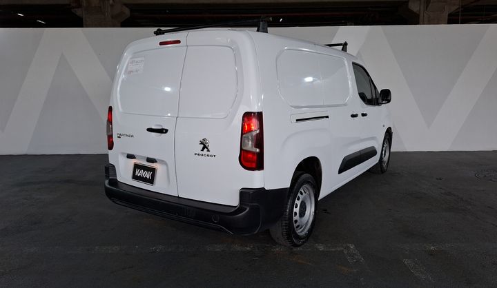 Autos Peugeot Partner HDI MAXI PTAS Van 2021 usados KAVAK