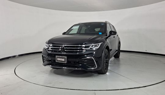 Volkswagen • Tiguan