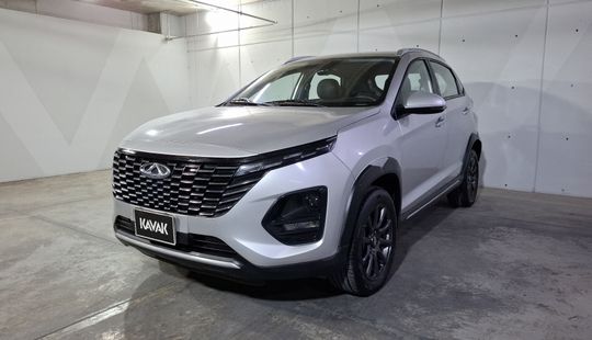 2024 • 18,090 km • Automático