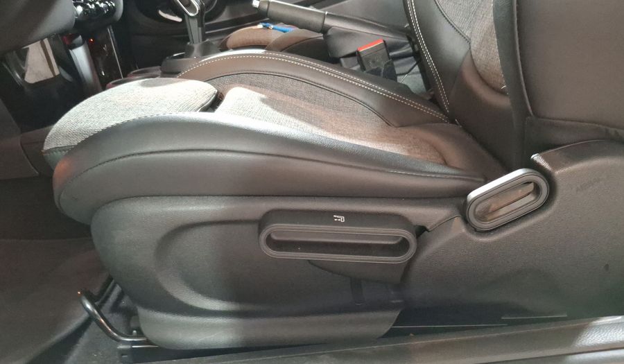 Mini Cooper 1.5 COOPER CHILI DCT Hatchback 2021