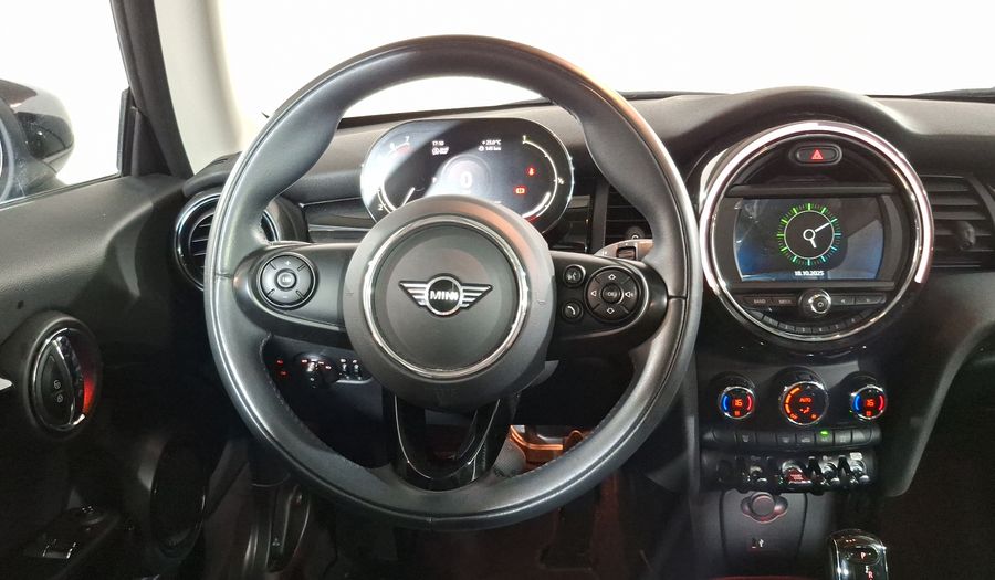 Mini Cooper 1.5 COOPER CHILI DCT Hatchback 2021