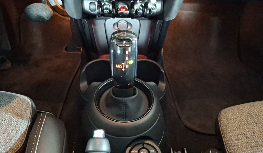 Mini Cooper 1.5 COOPER CHILI DCT Hatchback 2021