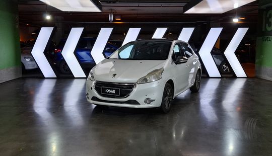 Peugeot • 208