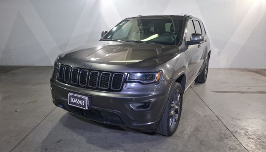 Jeep • Grand Cherokee