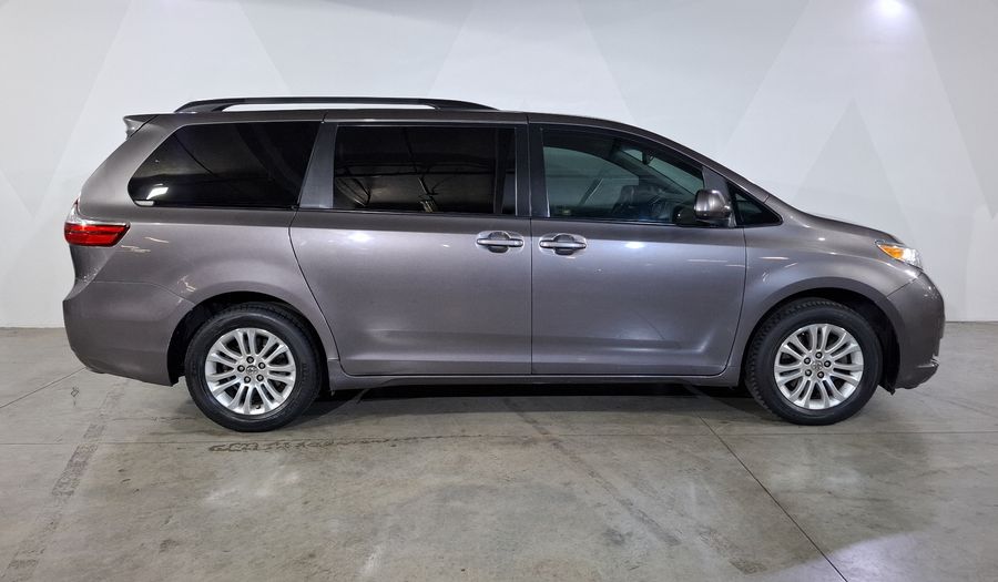 Toyota Sienna 3.5 XLE PIEL AT Minivan 2015