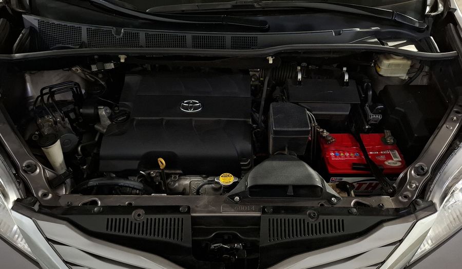 Toyota Sienna 3.5 XLE PIEL AT Minivan 2015