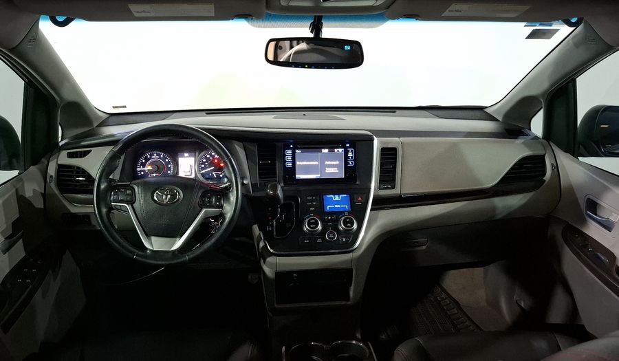 Toyota Sienna 3.5 XLE PIEL AT Minivan 2015