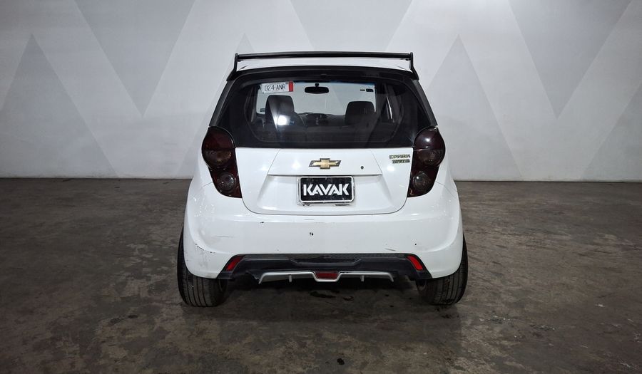 Chevrolet Spark Classic 1.2 LS A MT Hatchback 2017