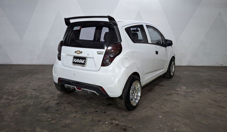 Chevrolet Spark Classic 1.2 LS A MT Hatchback 2017