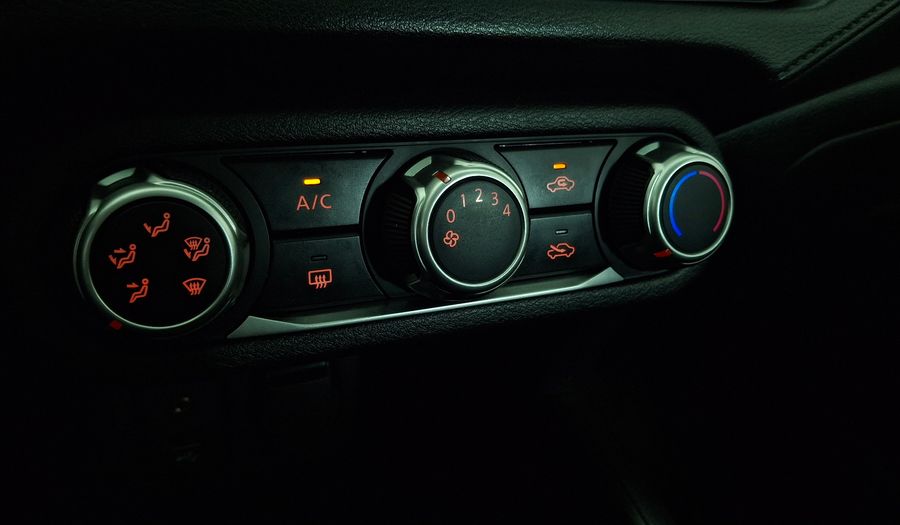 Nissan Versa 1.6 SENSE Sedan 2022