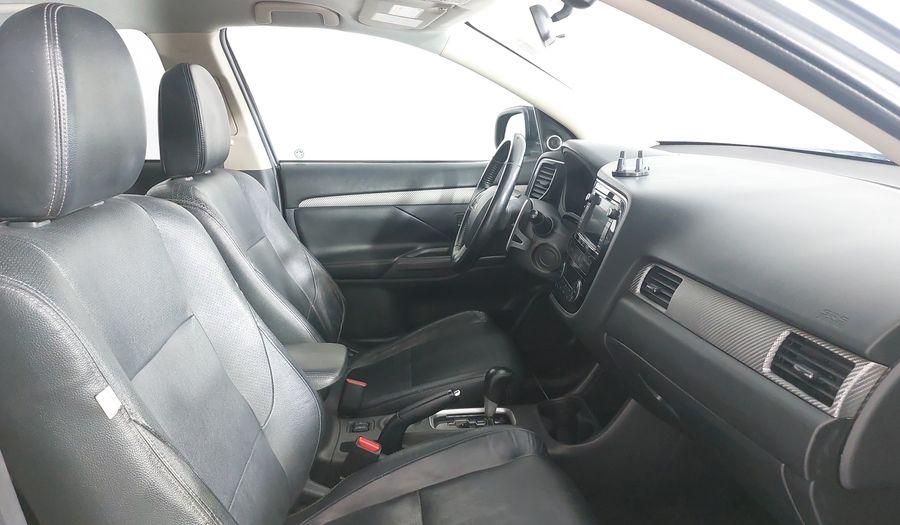 Mitsubishi Outlander 2.4 LIMITED Suv 2014