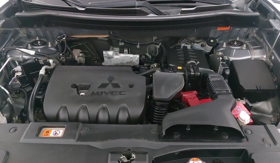 Mitsubishi Outlander 2.4 LIMITED Suv 2014