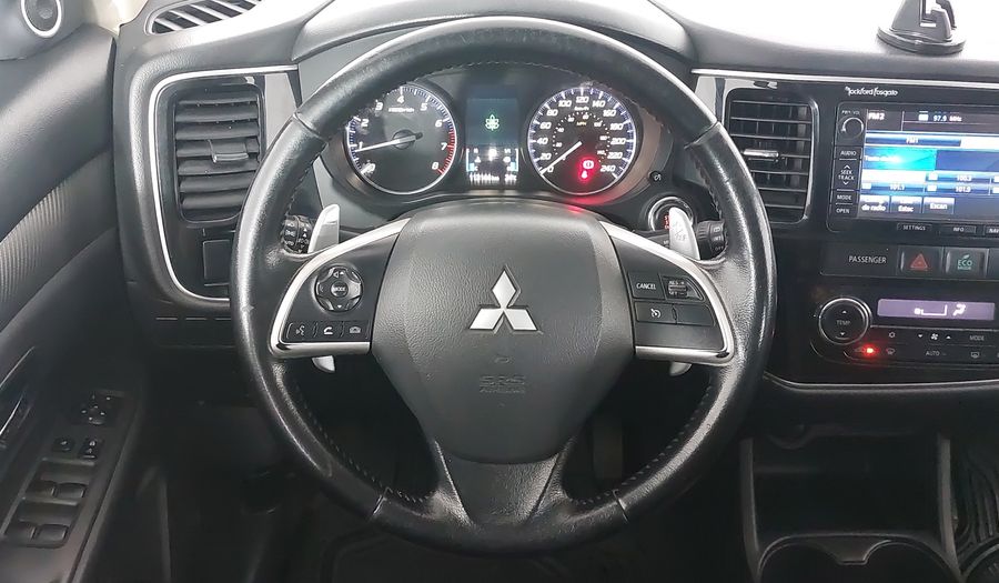 Mitsubishi Outlander 2.4 LIMITED Suv 2014