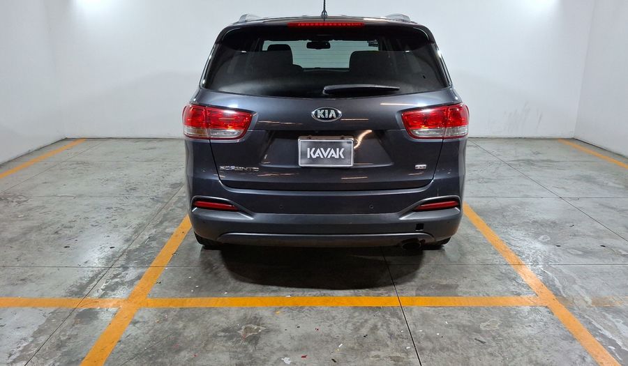 Kia Sorento 2.4 LX AT Suv 2017