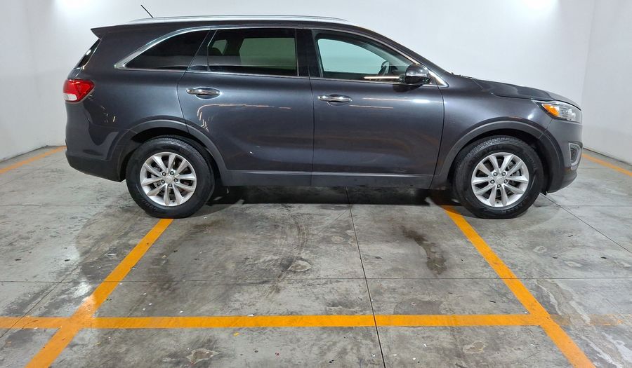 Kia Sorento 2.4 LX AT Suv 2017