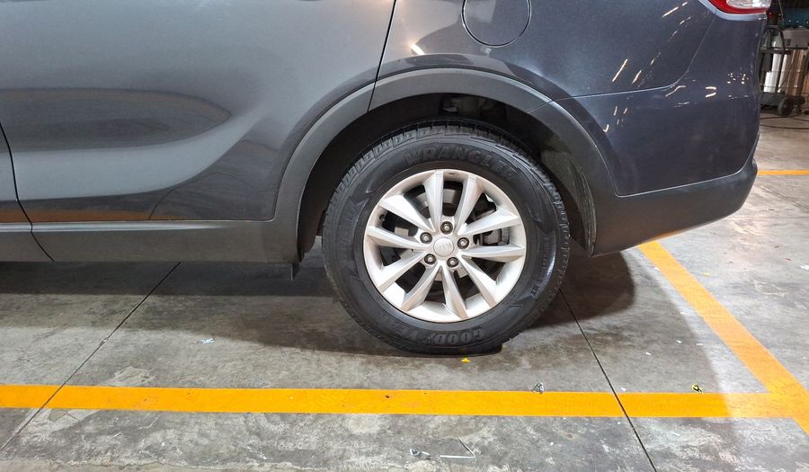 Kia Sorento 2.4 LX AT Suv 2017