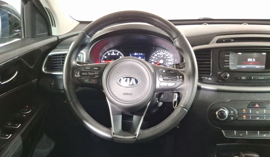 Kia Sorento 2.4 LX AT Suv 2017