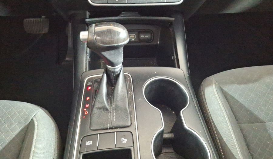 Kia Sorento 2.4 LX AT Suv 2017