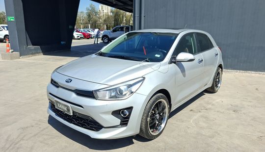 Kia • RIO 5