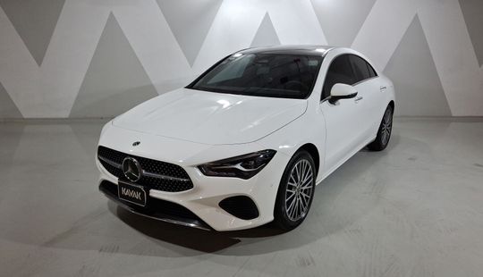 Mercedes Benz • Clase CLA