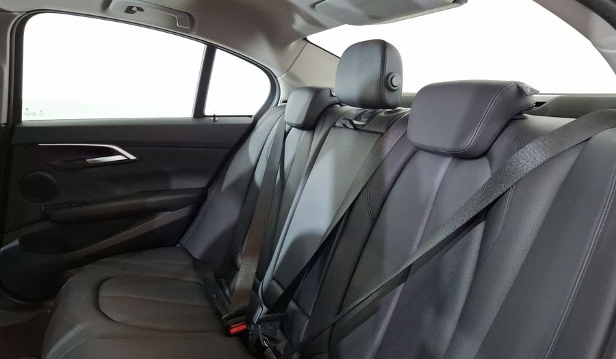 Bmw Serie 1 2.0 120IA SPORT LINE AUTO Hatchback 2019