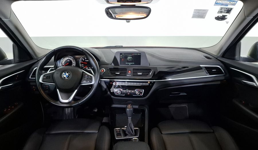 Bmw Serie 1 2.0 120IA SPORT LINE AUTO Hatchback 2019
