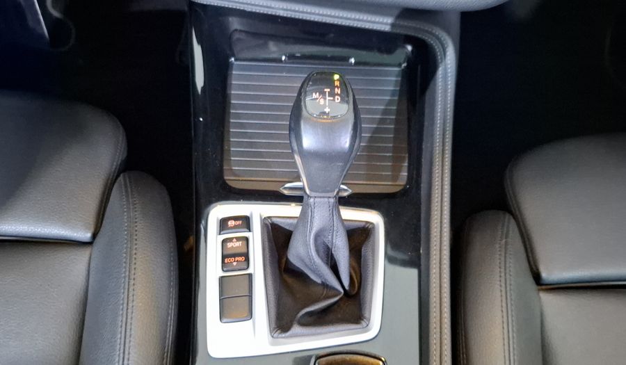 Bmw Serie 1 2.0 120IA SPORT LINE AUTO Hatchback 2019