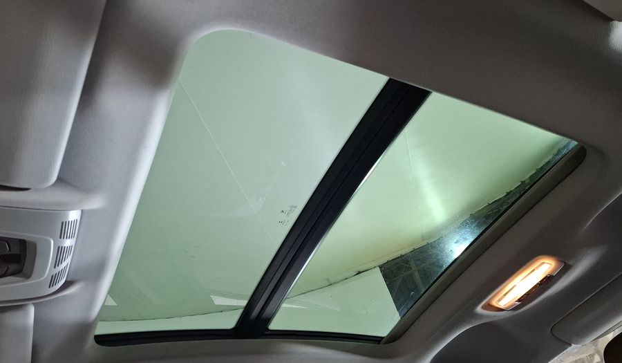 Bmw Serie 1 2.0 120IA SPORT LINE AUTO Hatchback 2019