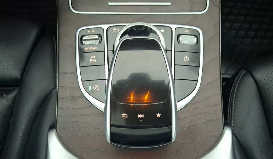 Mercedes Benz Clase C 2.0 200 CGI EXCLUSIVE AT Sedan 2017