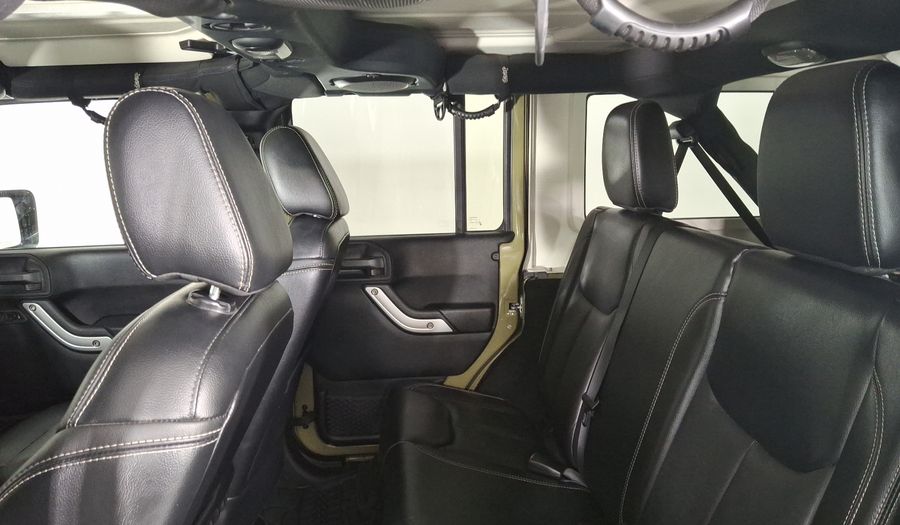 Jeep Wrangler 3.6 UNLIMITED SAHARA 4WD AUTO Suv 2013