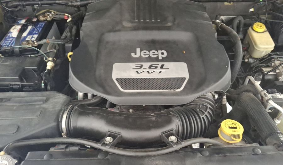 Jeep Wrangler 3.6 UNLIMITED SAHARA 4WD AUTO Suv 2013