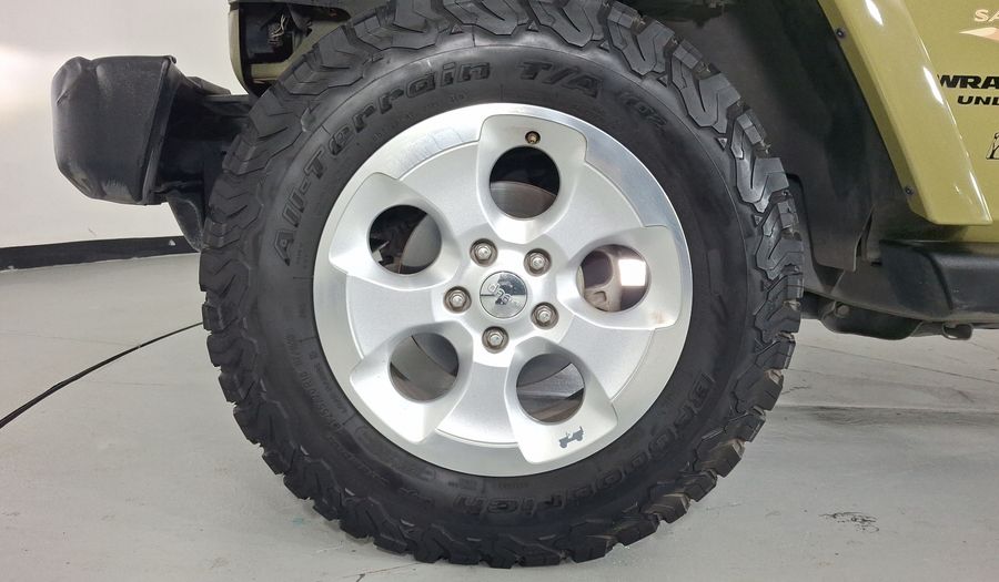 Jeep Wrangler 3.6 UNLIMITED SAHARA 4WD AUTO Suv 2013