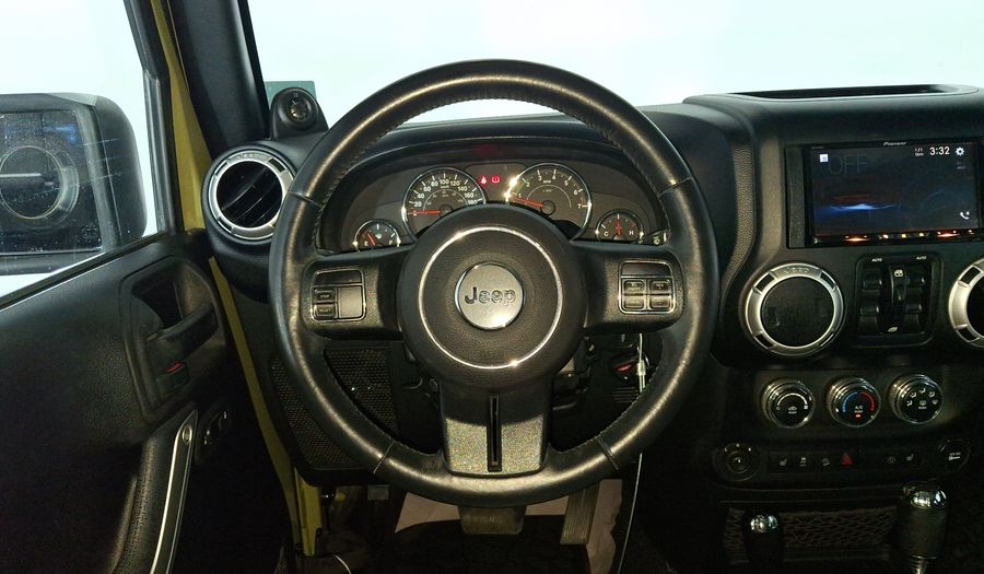 Jeep Wrangler 3.6 UNLIMITED SAHARA 4WD AUTO Suv 2013